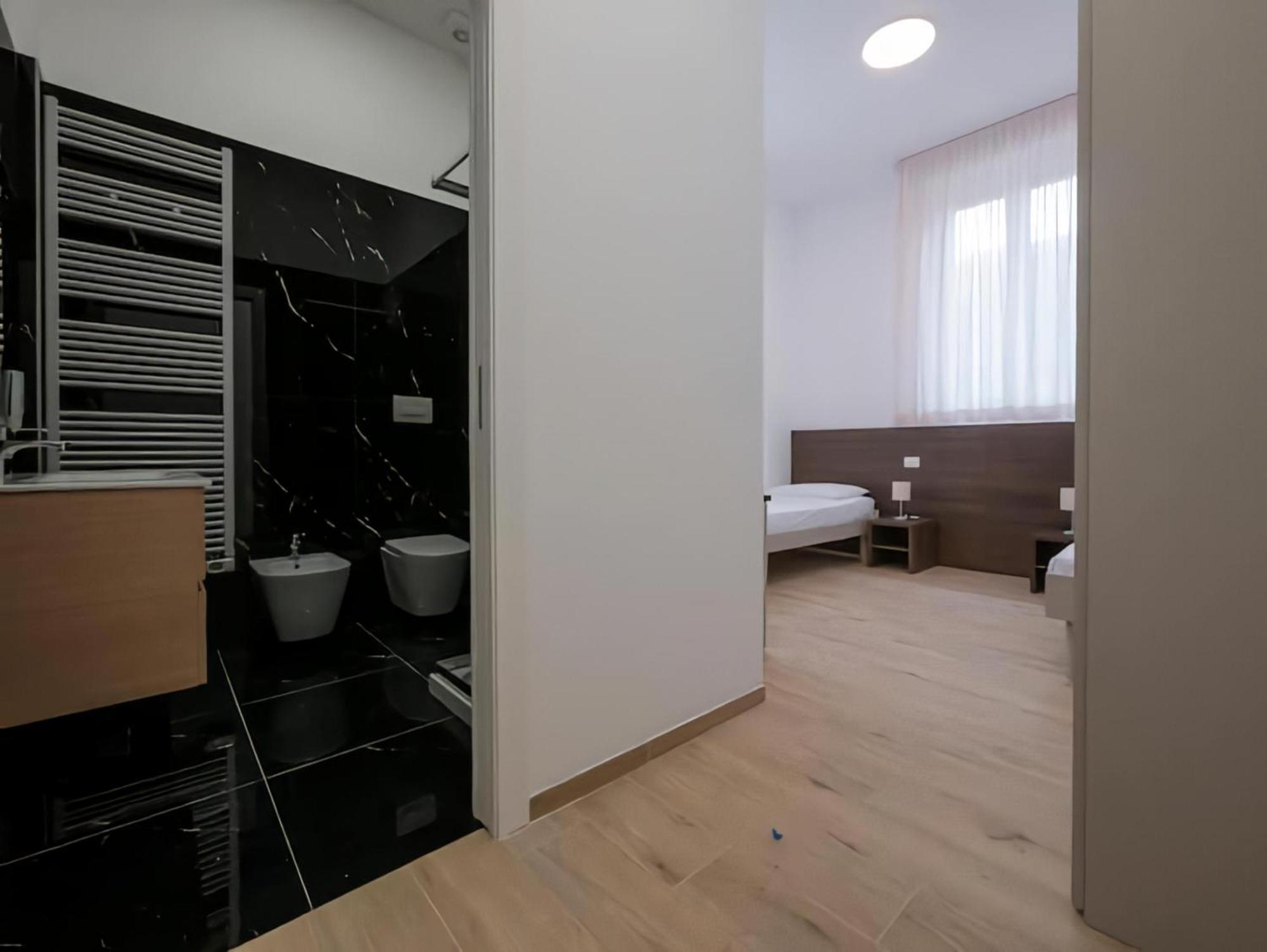 Casa Sforza Hotel มิลาน ภายนอก รูปภาพ